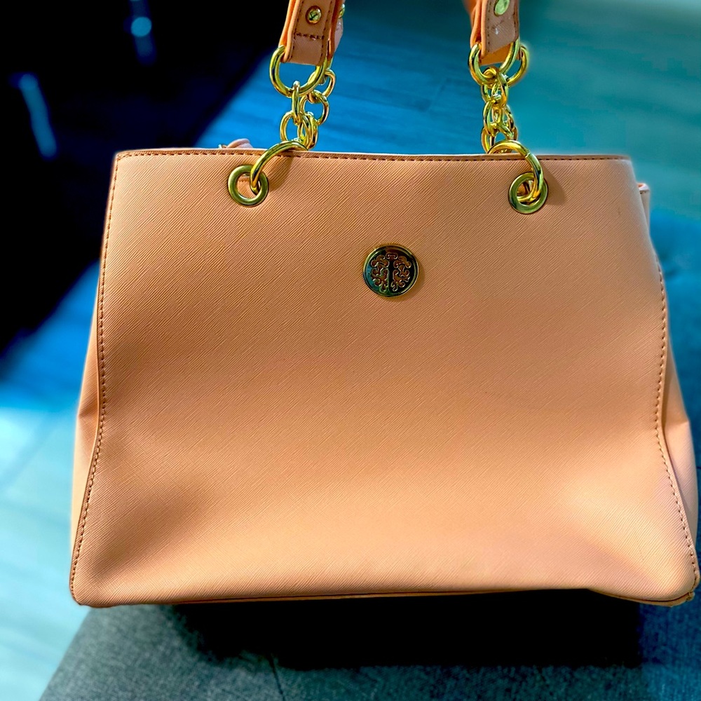 Handbag coral color